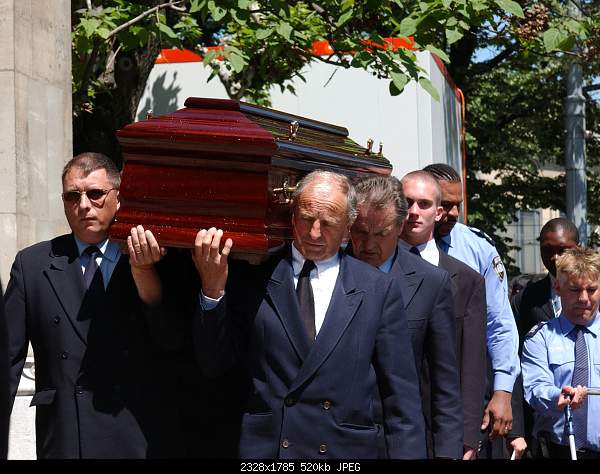 Click image for larger version. 

Name:	who_Dr_LEE_funeral002.JPG‎ 
Views:	86 
Size:	520.2 KB 
ID:	13643