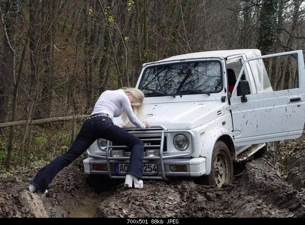 Click image for larger version. 

Name:	car girls_07.jpg 
Views:	79 
Size:	87.8 KB 
ID:	14032