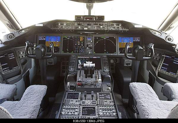 Click image for larger version. 

Name:	boeing_cockpit_DW__1470355s.jpg‎ 
Views:	58 
Size:	138.6 KB 
ID:	28303